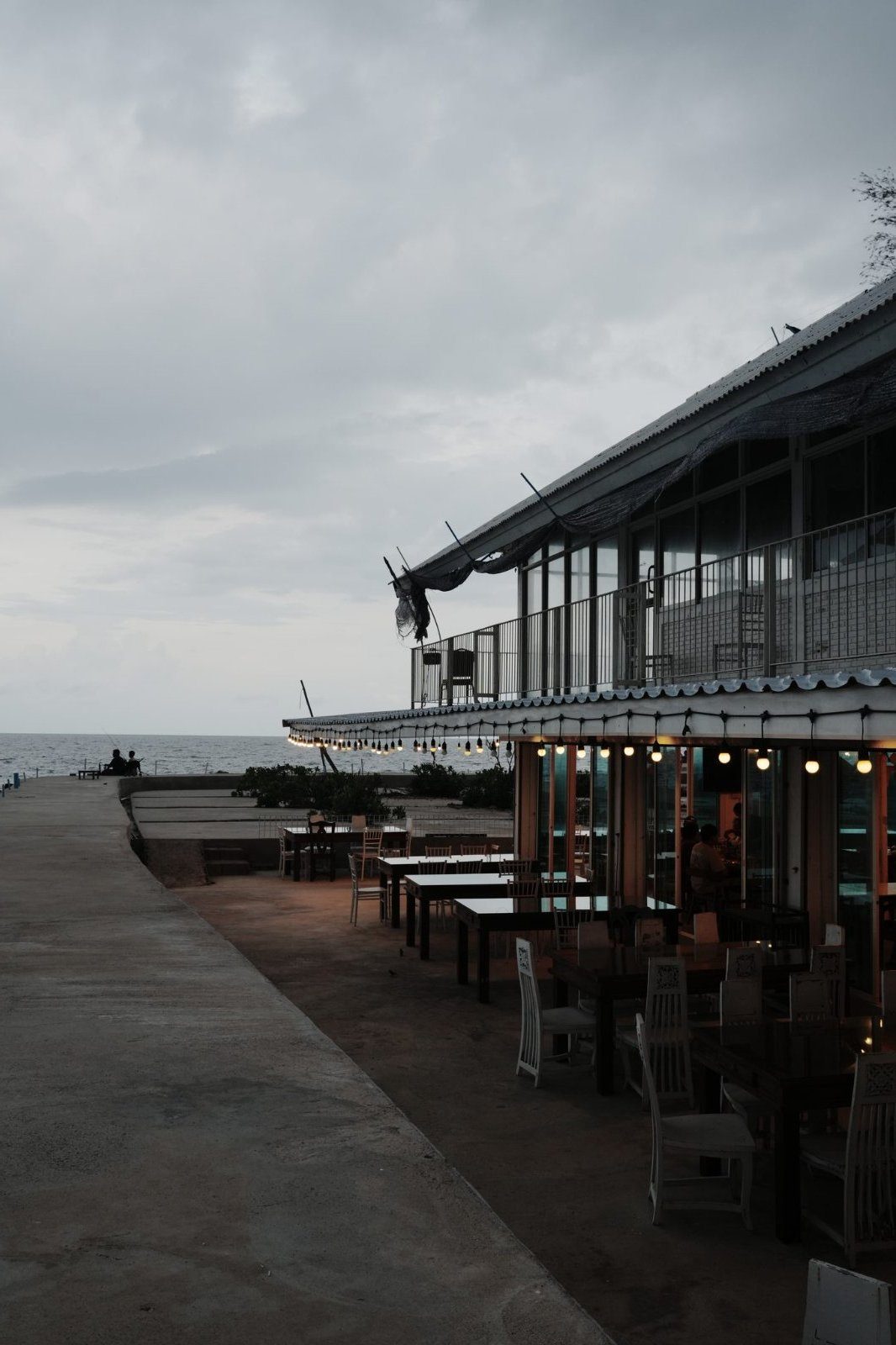Zui at dog-friendly Peak Bar & Restaurant on the Cha-am seafront